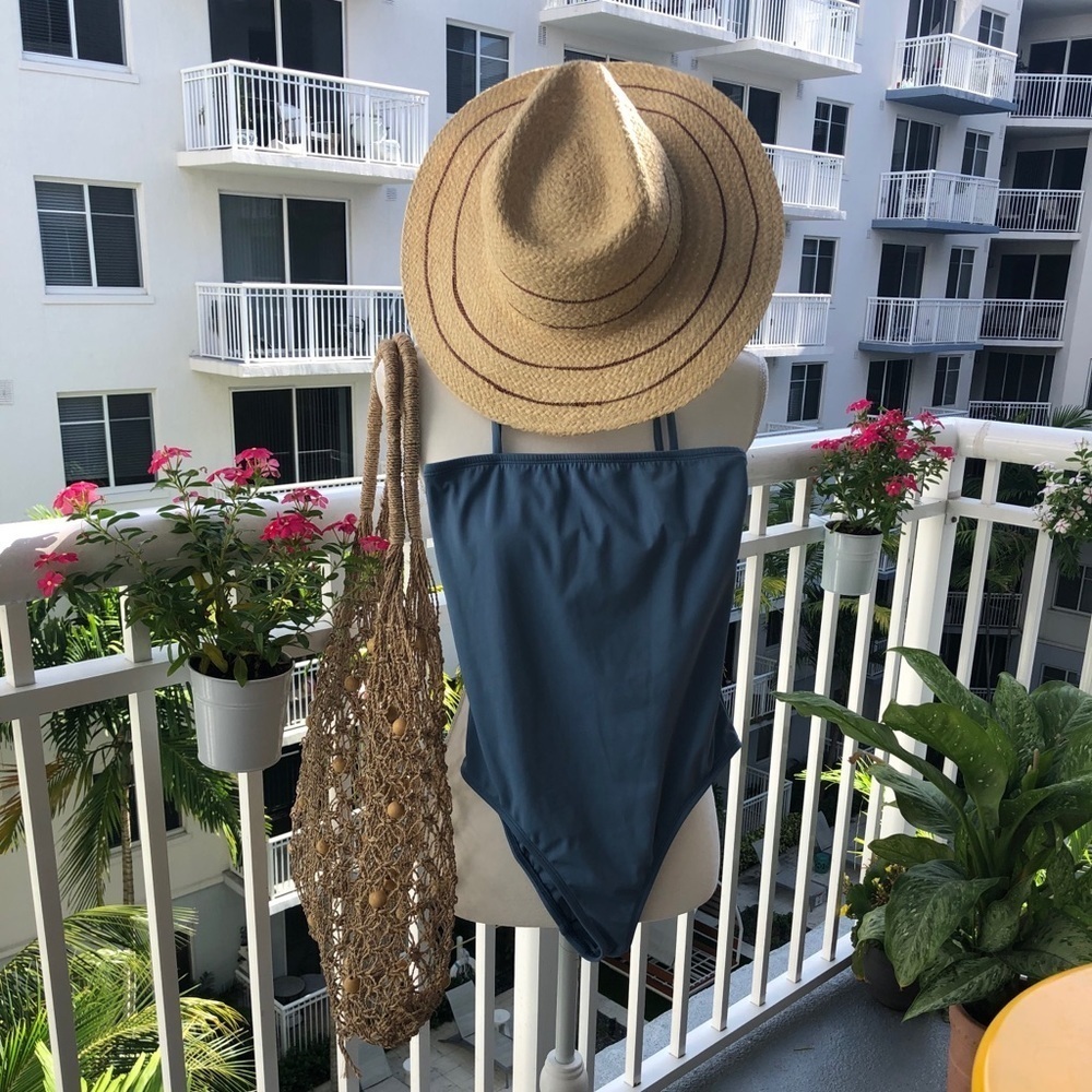 Nasty gal swimsuit xsmall